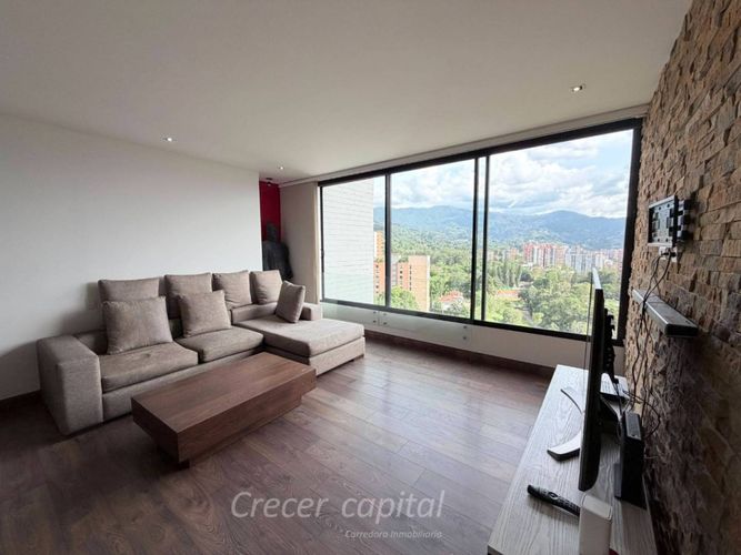 Apartamento en venta en Altos Del Poblado, Medellín · foto 4 de 24
