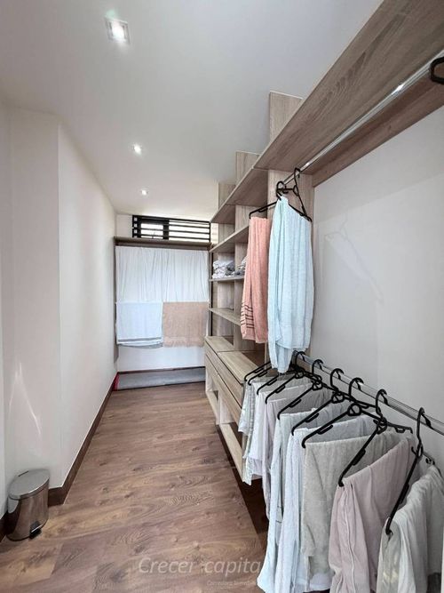 Apartamento en venta en Altos Del Poblado, Medellín · foto 18 de 24