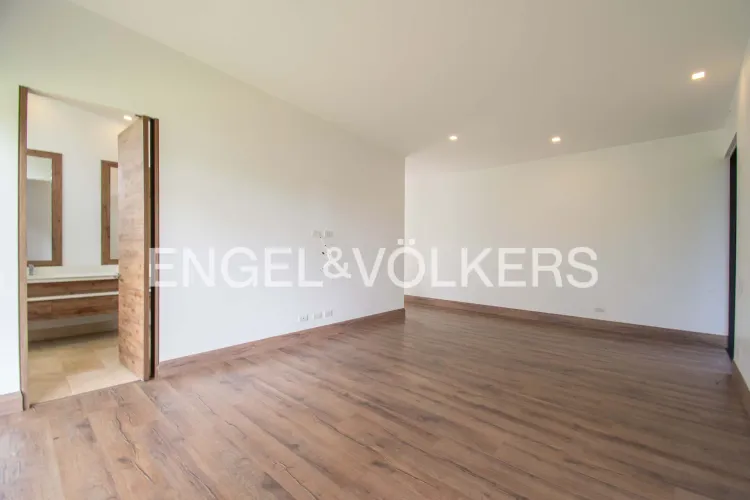 Casa de 3 alcobas en venta en Las Palmas, Rionegro, 354 m² · foto 13 de 22