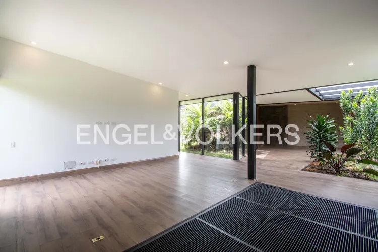 Casa de 3 alcobas en venta en Las Palmas, Rionegro, 354 m² · foto 11 de 22