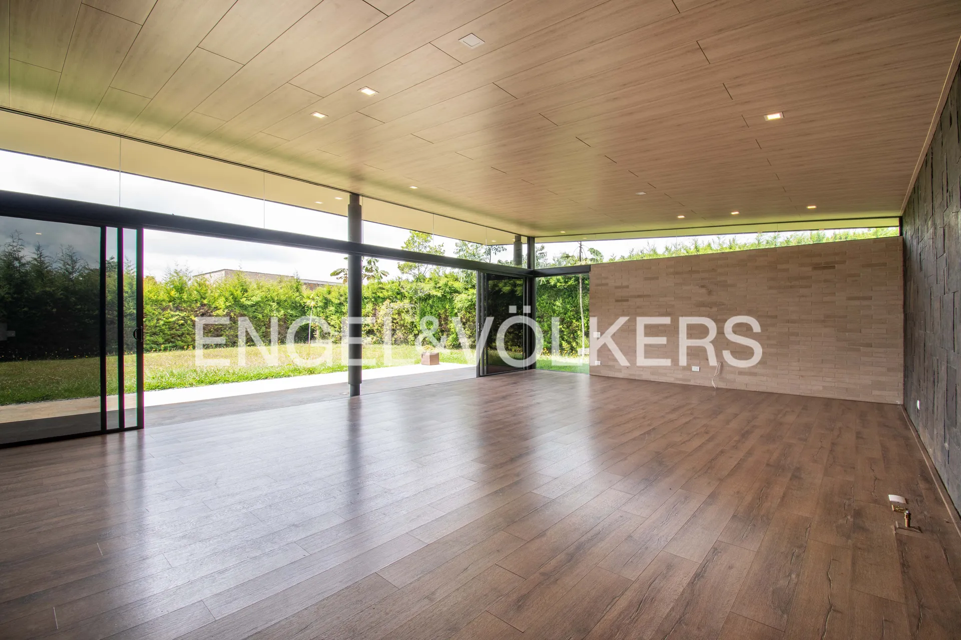 3BR House in Las palmas (353.53 m²) for Sale - 3