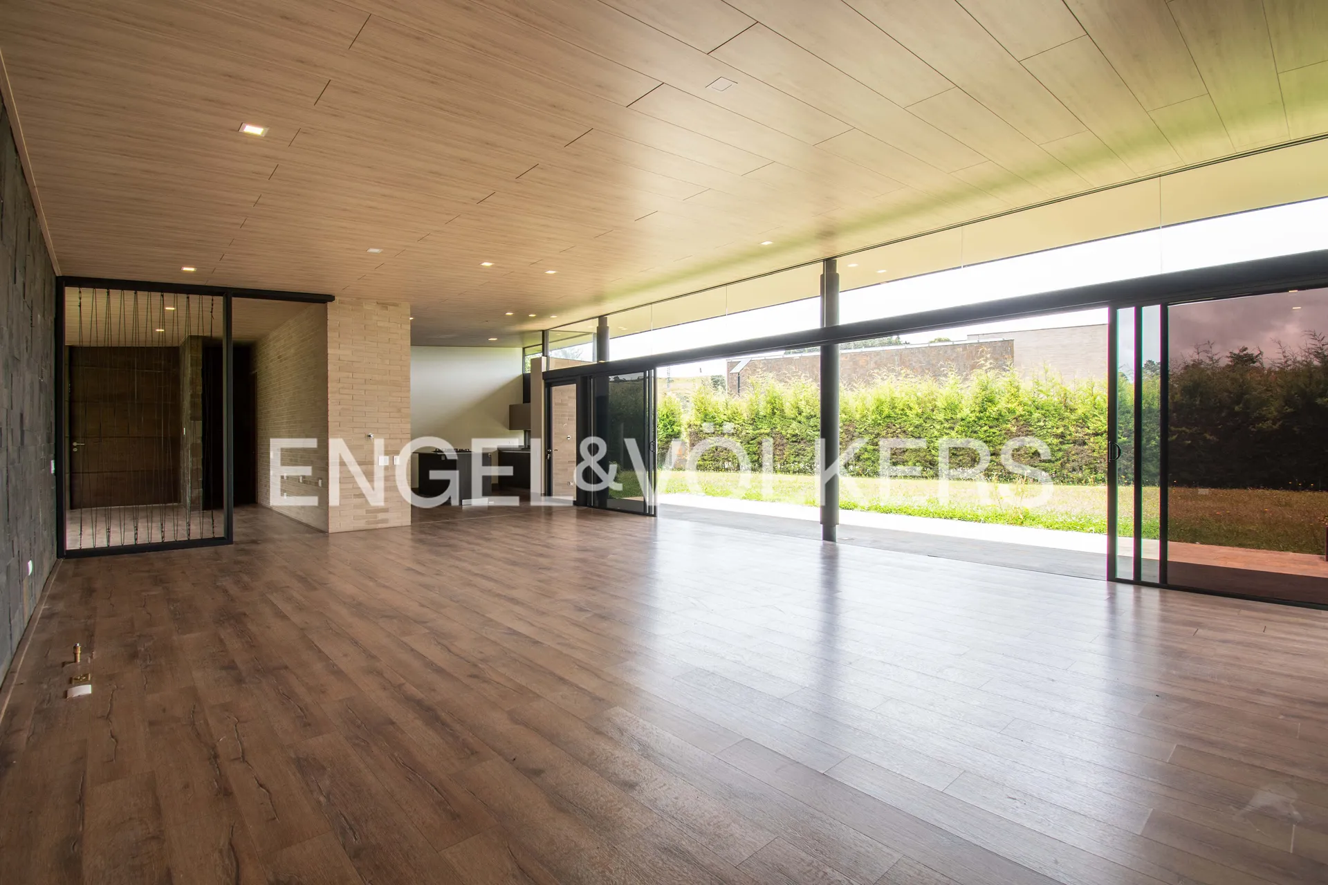 3BR House in Las palmas (353.53 m²) for Sale - 2