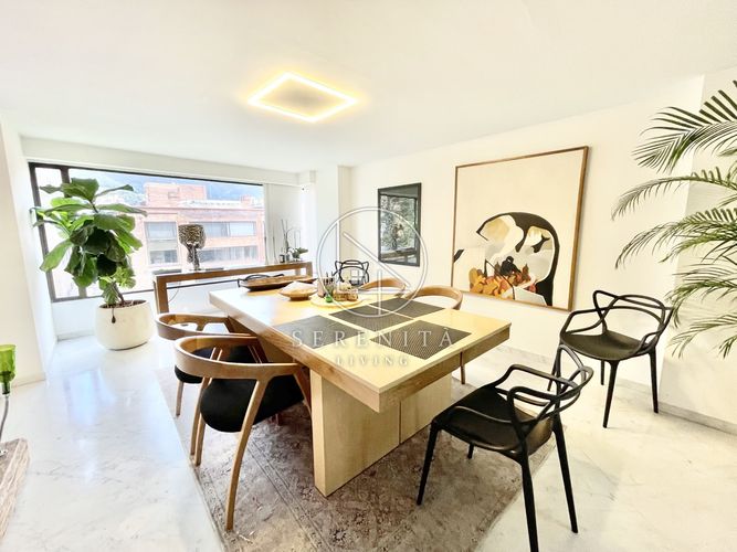 Apartamento de 3 alcobas en venta en Chico Norte, Bogotá, 265 m² · foto 4 de 18
