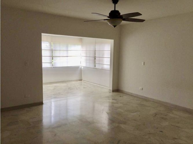 Casa de 4 alcobas en venta en Pance, Cali, 323 m² · foto 5 de 11