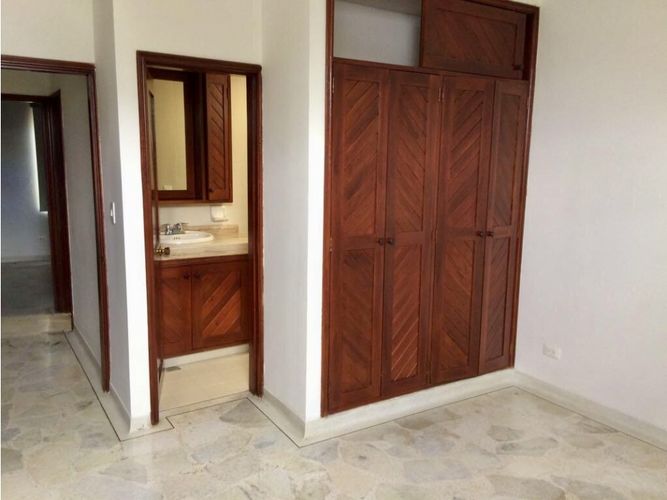 Casa de 4 alcobas en venta en Pance, Cali, 323 m² · foto 6 de 11