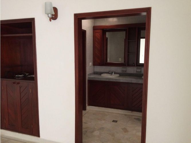 Casa de 4 alcobas en venta en Pance, Cali, 323 m² · foto 9 de 11