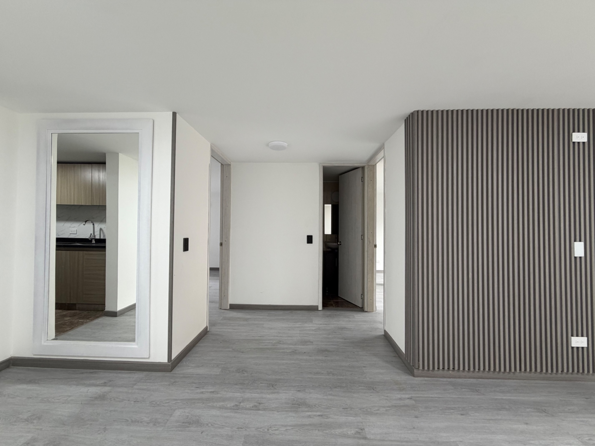 Apartamento en venta en Cedritos, Bogotá · foto 2 de 9