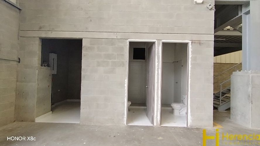 Bodega en arriendo en Quebrada Arriba, Copacabana, 730 m² · foto 5 de 21