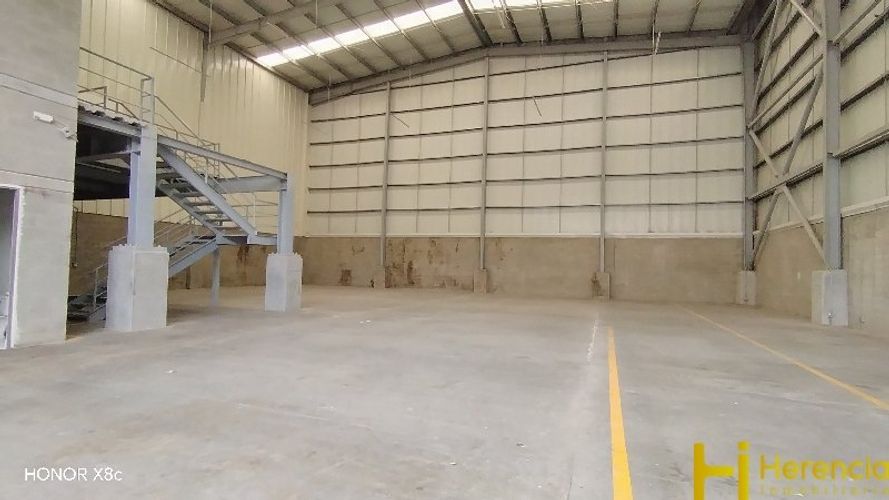 Bodega en arriendo en Quebrada Arriba, Copacabana, 730 m² · foto 6 de 21