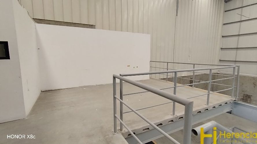 Bodega en arriendo en Quebrada Arriba, Copacabana, 730 m² · foto 10 de 21