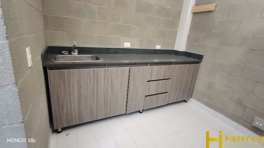 Bodega en arriendo en Quebrada Arriba, Copacabana, 730 m² · foto 16 de 21