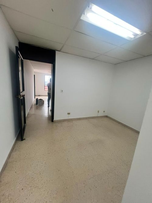 Local en arriendo en Centro, Bucaramanga, 47 m² · foto 9 de 17