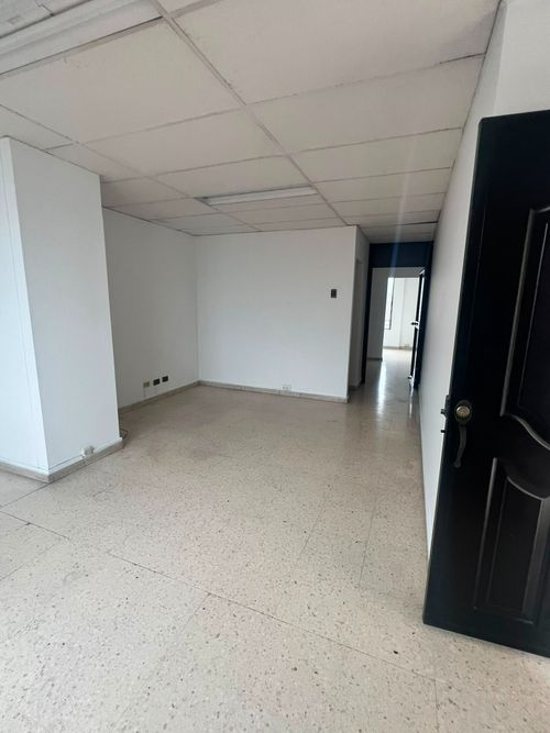 Local en arriendo en Centro, Bucaramanga, 47 m² · foto 3 de 17