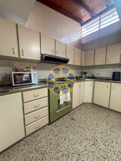 Casa de 3 alcobas en venta en Cañaveral, Floridablanca, 250 m² · foto 4 de 13