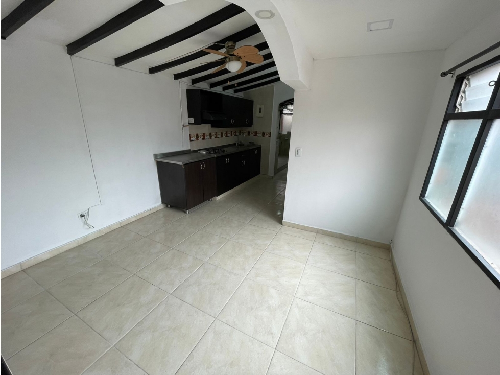 Casa en venta en Santa lucia, Medellín 2