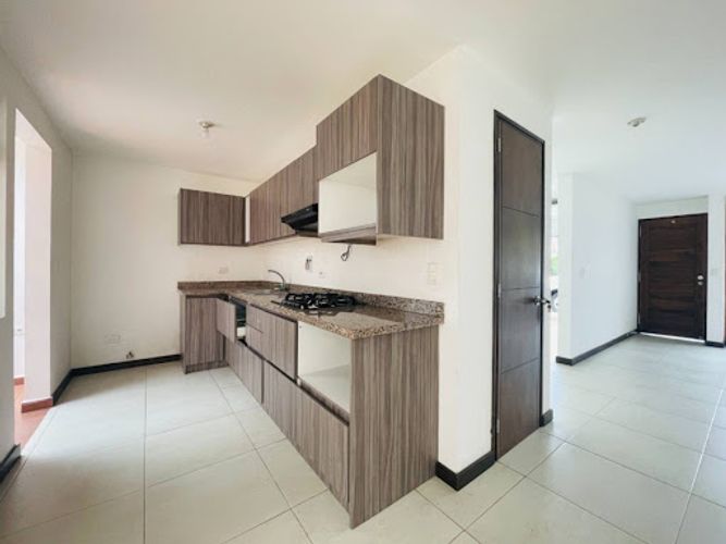 Casa de 3 alcobas en venta en La Ceja, 125 m² · foto 4 de 24