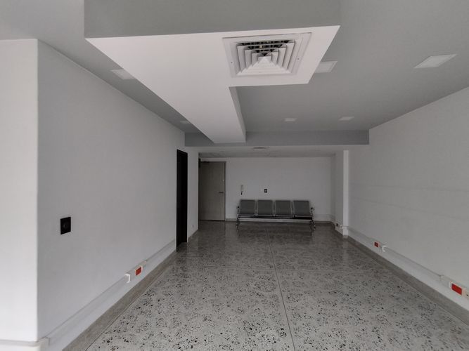 Oficina en arriendo en El Poblado, Medellín, 43 m² · foto 6 de 12
