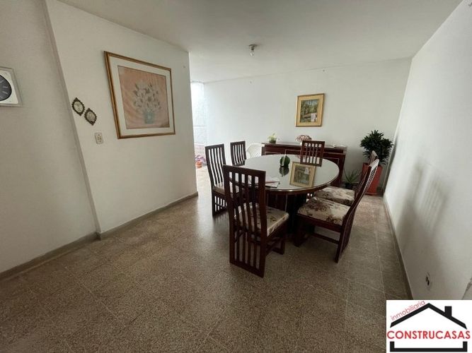 Apartamento de 3 alcobas en venta en San Bernardo, Medellín, 146 m² · foto 10 de 24