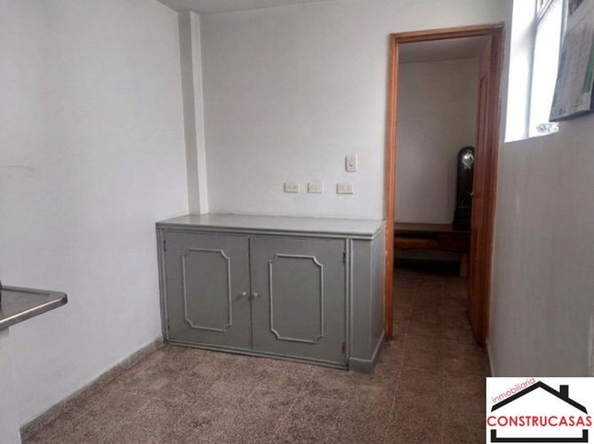Apartamento de 3 alcobas en venta en San Bernardo, Medellín, 146 m² · foto 23 de 24