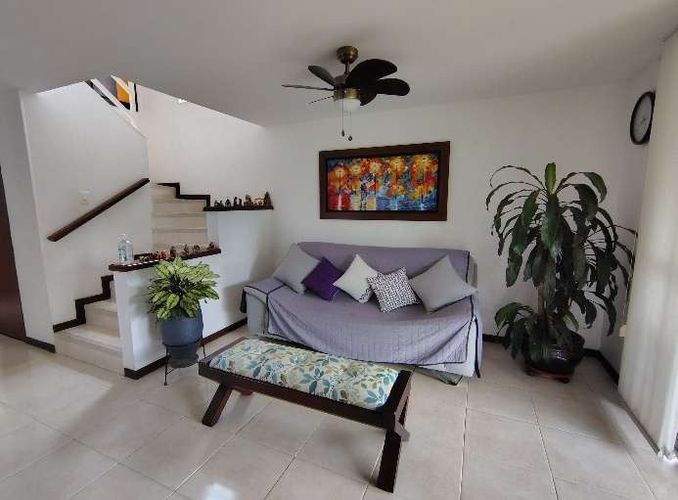 Casa de 4 alcobas en venta en El Castillo, Jamundí, 280 m² · foto 5 de 16