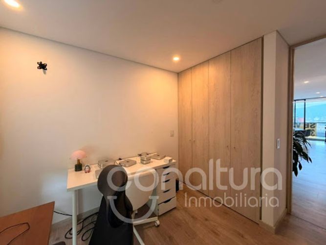 Apartamento de 3 alcobas en venta en Las Palmas, Medellín, 81 m² · foto 20 de 24