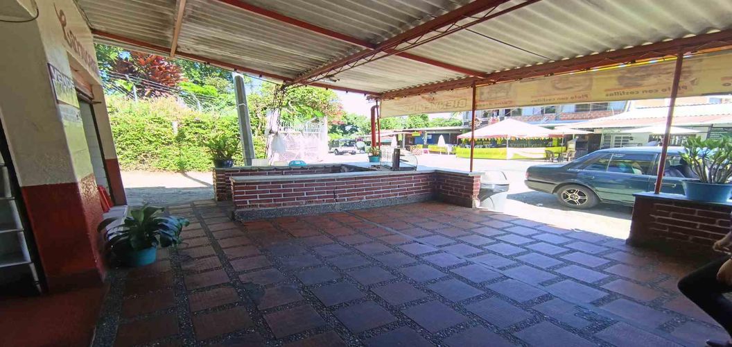 Local en venta en El Centro, Manizales, 368 m² · foto 16 de 20