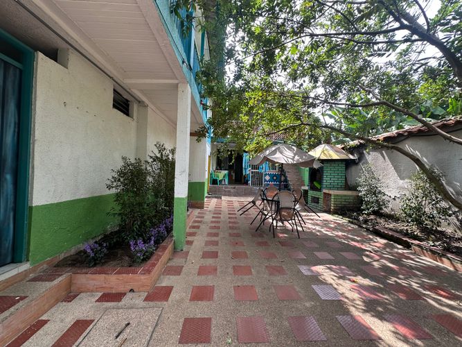 Casa de 8 alcobas en venta en El Carmelo, Armenia, 1093 m² · foto 14 de 24