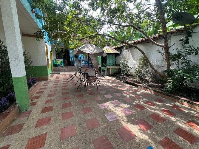 Casa de 8 alcobas en venta en El Carmelo, Armenia, 1093 m² · foto 17 de 24