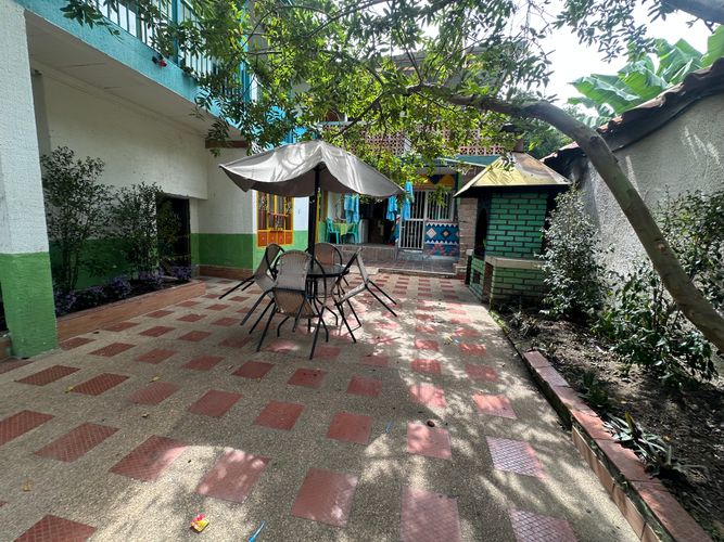 Casa de 8 alcobas en venta en El Carmelo, Armenia, 1093 m² · foto 18 de 24