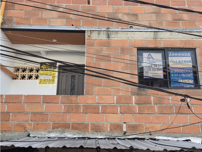 Apartamento de 4 alcobas en arriendo en Moravia, Medellín, 92 m² · foto 2 de 3