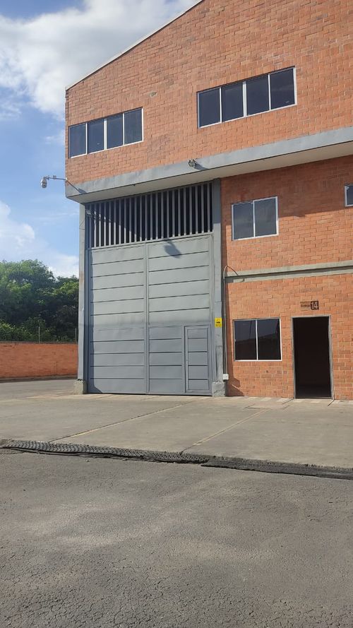 Bodega en arriendo en Arroyohondo, Yumbo, 585 m² · foto 3 de 17