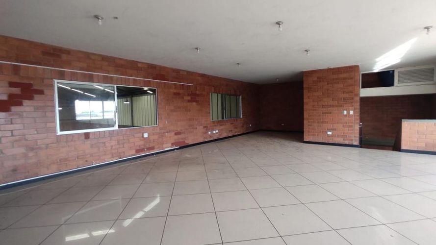 Bodega en arriendo en Arroyohondo, Yumbo, 585 m² · foto 9 de 17
