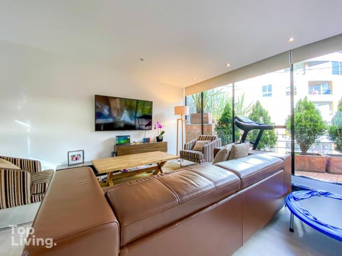 Apartamento de 3 alcobas en venta en Granada Norte, Bogotá, 270 m² · foto 7 de 24