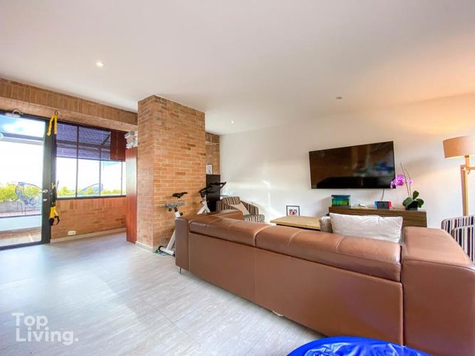 Apartamento de 3 alcobas en venta en Granada Norte, Bogotá, 270 m² · foto 8 de 24