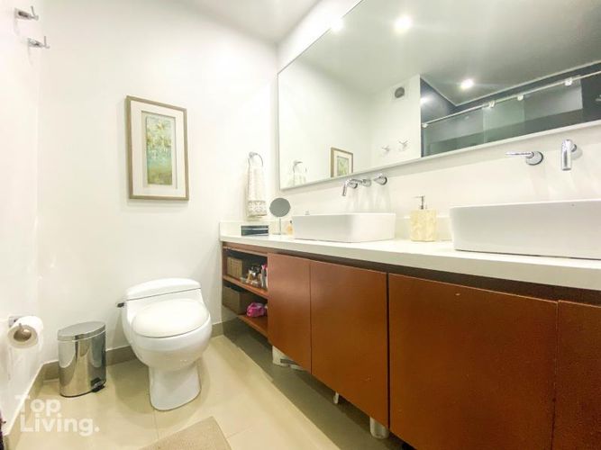 Apartamento de 3 alcobas en venta en Granada Norte, Bogotá, 270 m² · foto 15 de 24