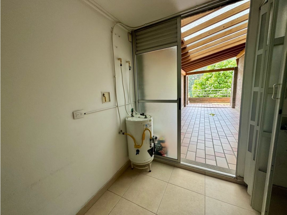 Apartamento en venta en Loma Benedictinos, Envigado · foto 11 de 24