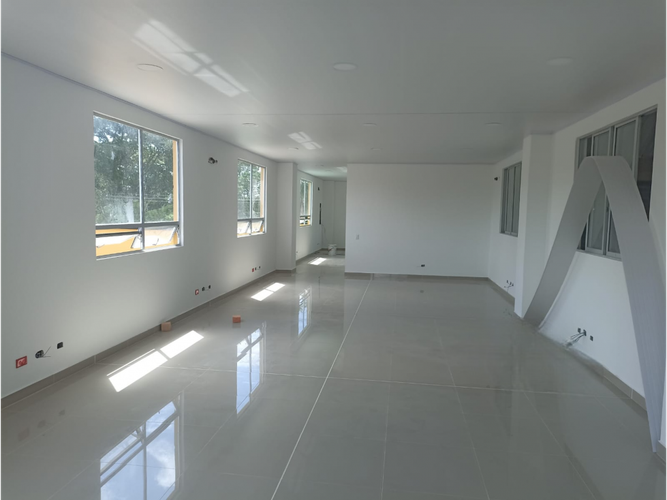 Bodega en venta en Villavicencio, Villavicencio, 2245 m² · foto 6 de 20