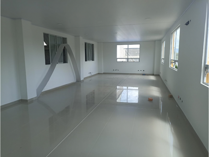 Bodega en venta en Villavicencio, Villavicencio, 2245 m² · foto 14 de 20