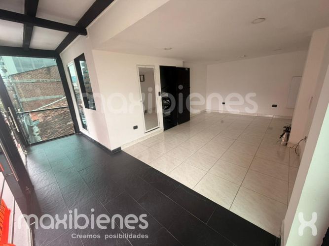 Local en arriendo en San Diego, Medellín, 37 m² · foto 3 de 4