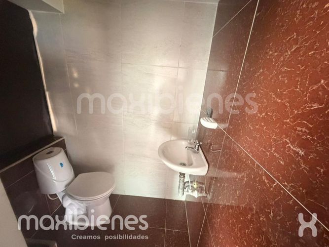Local en arriendo en San Diego, Medellín, 37 m² · foto 4 de 4