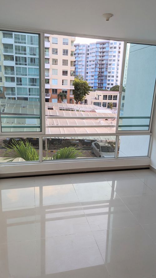 Apartamento de 3 alcobas en arriendo en Miramar, Barranquilla, 94 m² · foto 2 de 14