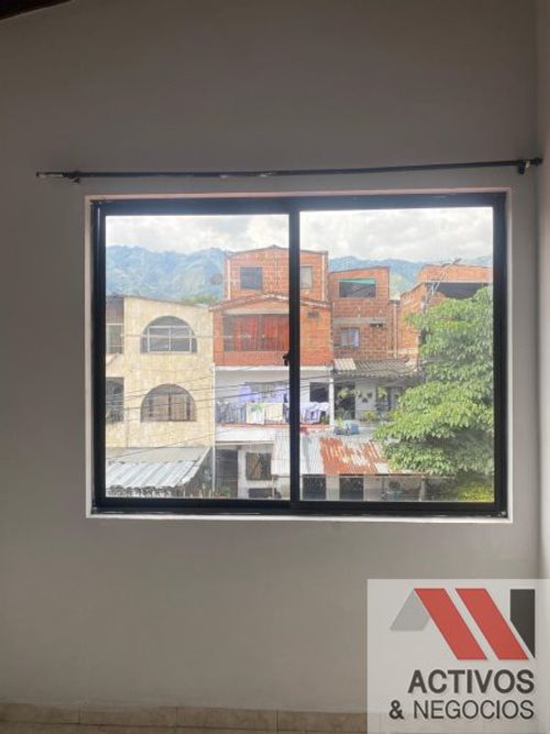 Apartamento de 3 alcobas en venta en Niquia, Bello, 65 m² · foto 3 de 13