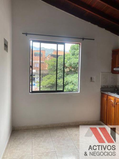 Apartamento de 3 alcobas en venta en Niquia, Bello, 65 m² · foto 4 de 13