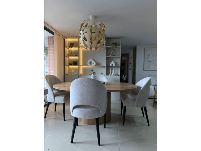 Apartamento de 3 alcobas en venta en Los Alcazares, Sabaneta, 85 m² · foto 3 de 9