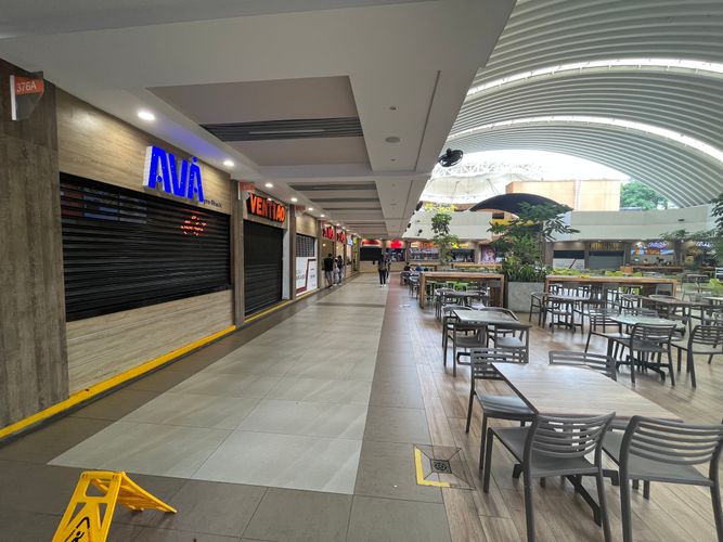 Local en venta en Unicentro Cali, Cali, 35 m² · foto 2 de 7