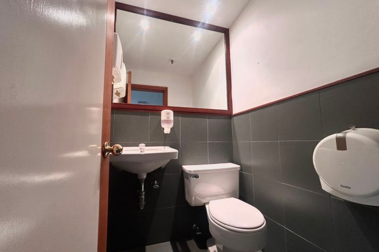 Oficina en arriendo en El Poblado, Medellín, 110 m² · foto 7 de 12