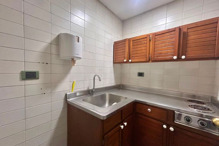 Oficina en arriendo en El Poblado, Medellín, 110 m² · foto 9 de 12