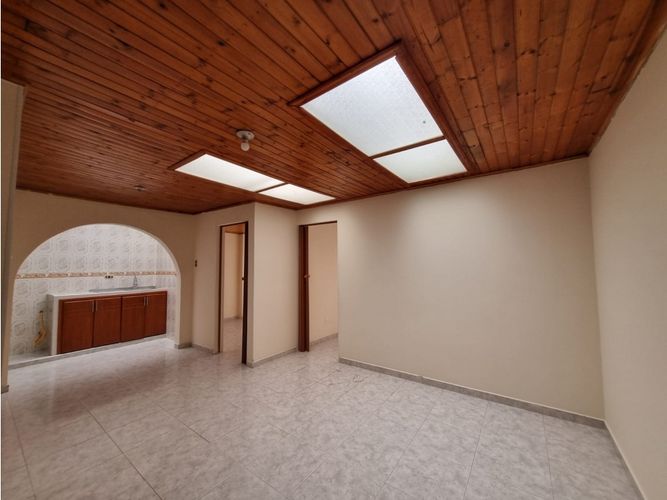 Casa de 8 alcobas en venta en La Fortuna, Funza, 205 m² · foto 11 de 24