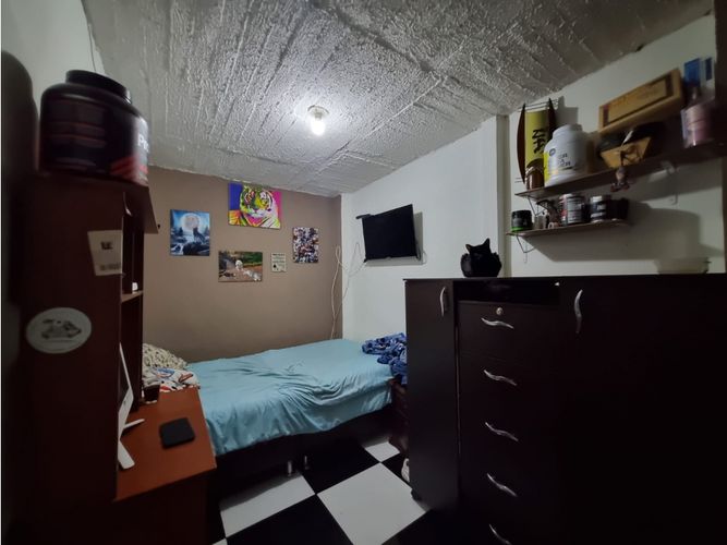 Casa de 8 alcobas en venta en La Fortuna, Funza, 205 m² · foto 18 de 24
