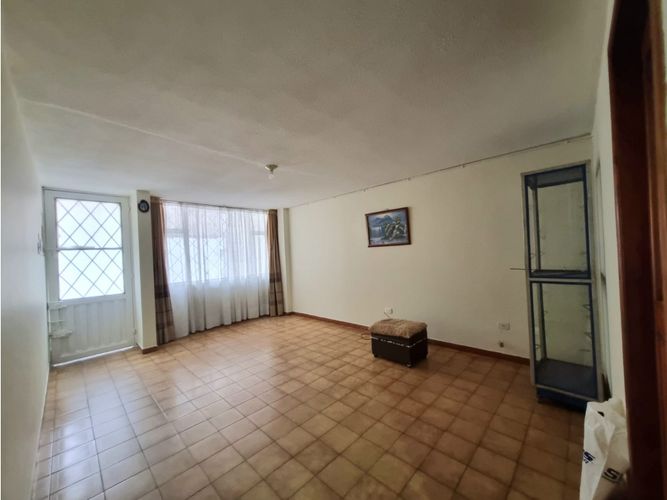 Casa de 8 alcobas en venta en La Fortuna, Funza, 205 m² · foto 19 de 24
